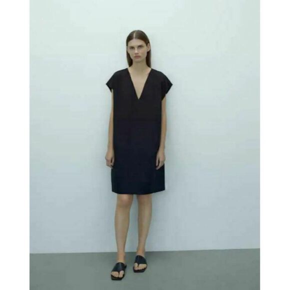 Massimo Dutti Womens Shift Dress M Black Knee Length Short Sleeve 6600/510 NWT - Picture 2 of 7